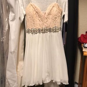 Homecoming dress or formal dress